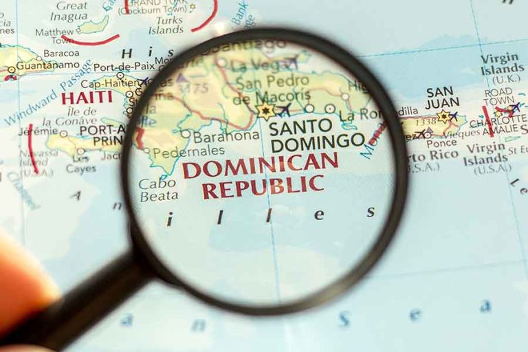 where is larimar found, larimar dominican republic
