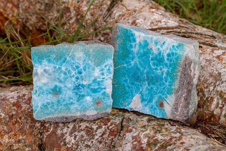 what is larimar, larimar stone, larimar gemstone on wood