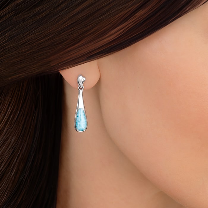 Silver earring with larimar 