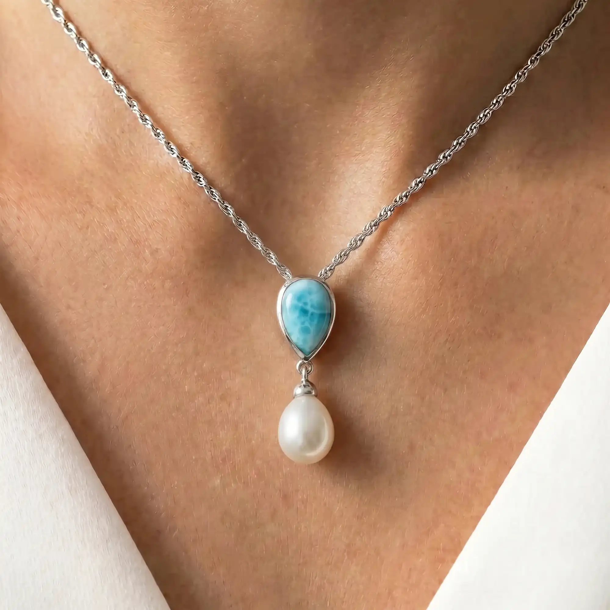 ALISA PEARL NECKLACE