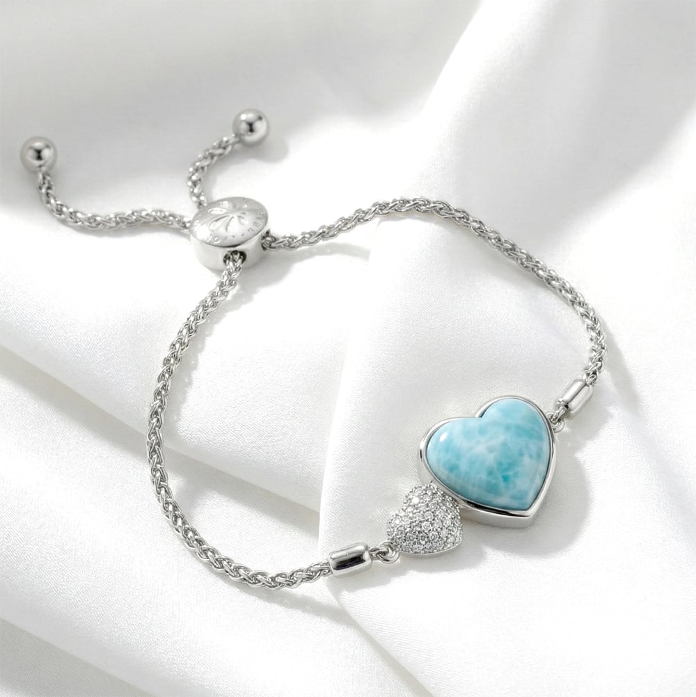 Heart Bracelet in Sterling silver with sapphire by Marahlago