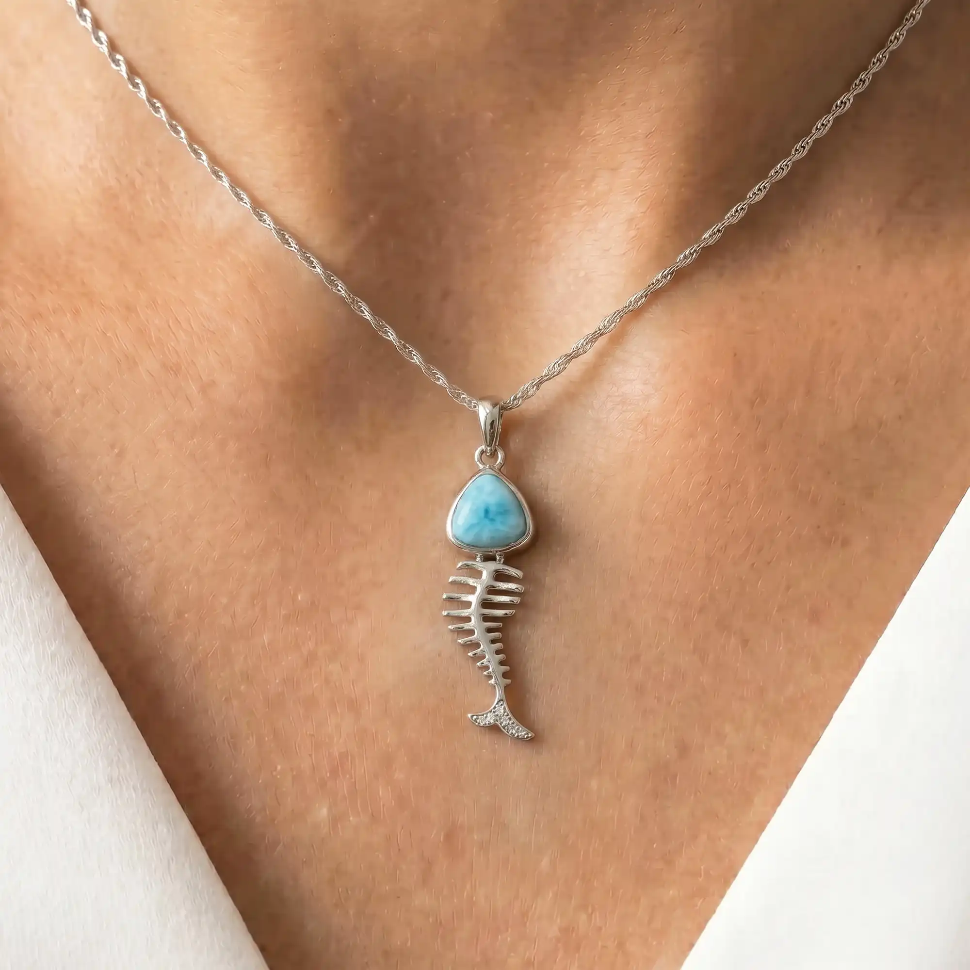 Fish Pendant in sterling silver 