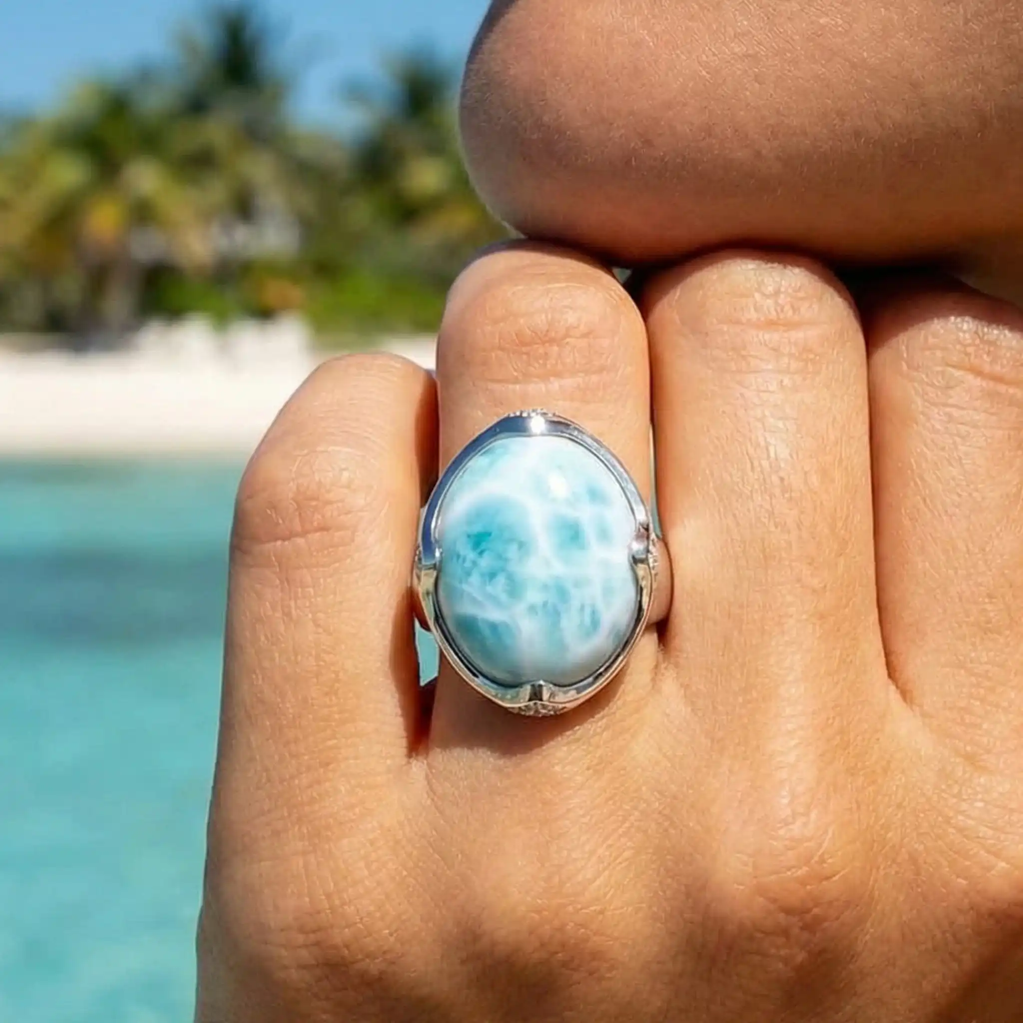Cocktail ring 