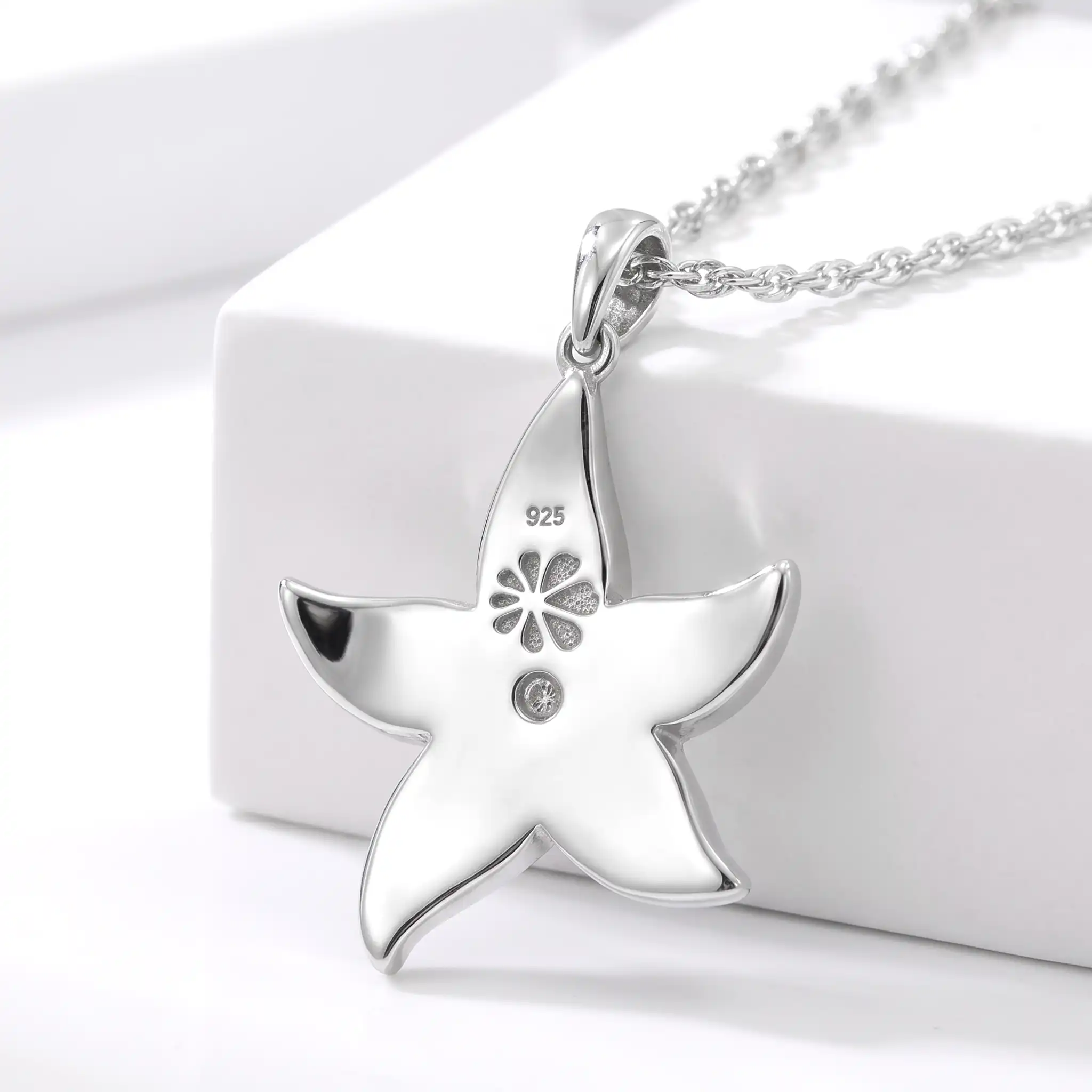 Starfish Necklace in sterling silver 