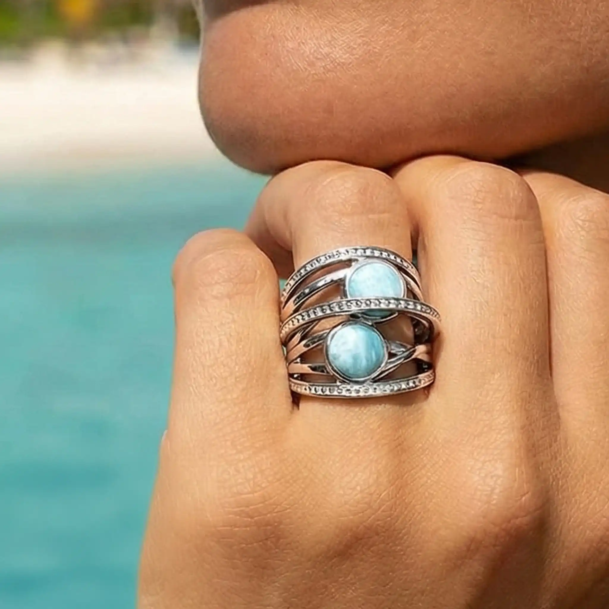 Crossover ring in Sterling silver with larimar