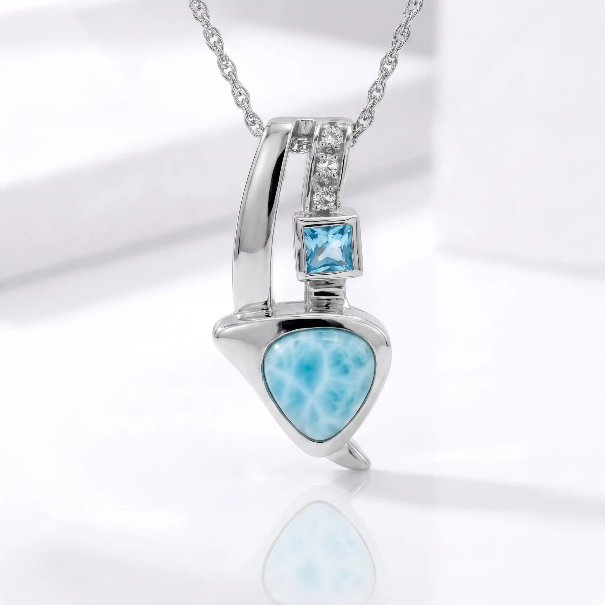 Larimar Curva Necklace