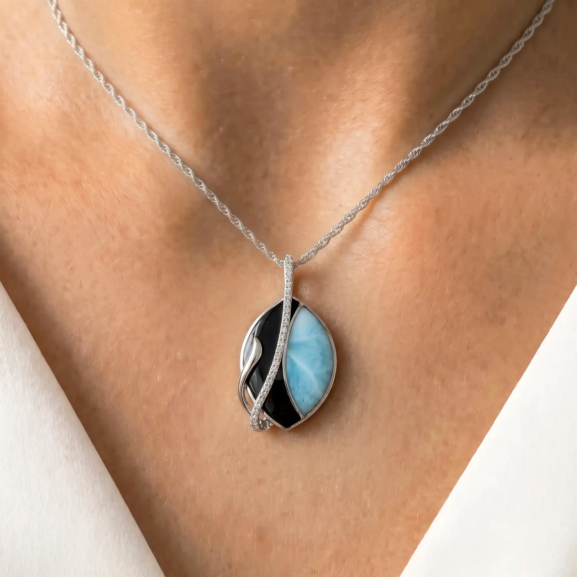 DAKOTA NECKLACE