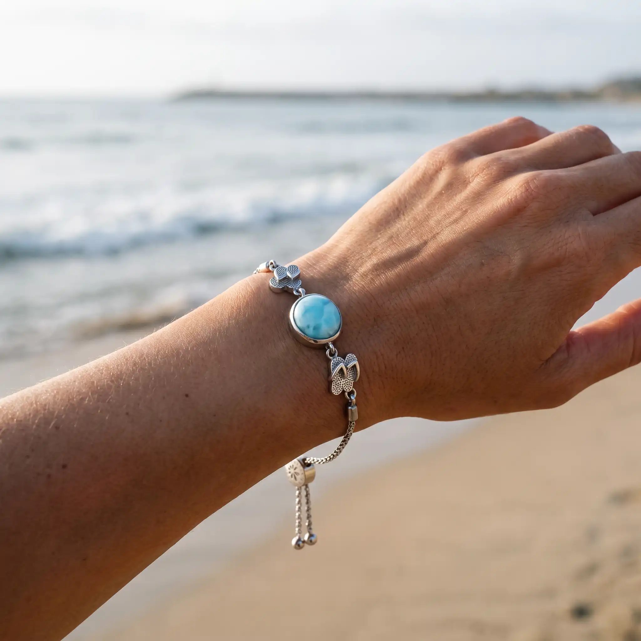 Silver Marahlago Flip Flop Bolo Bracelet
