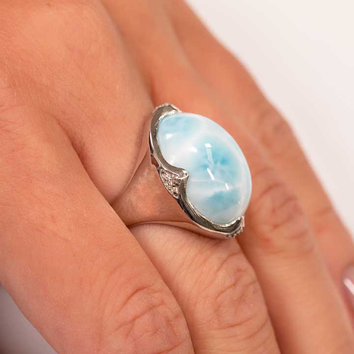 Cocktail ring in sterling silver and larimar by marahlago