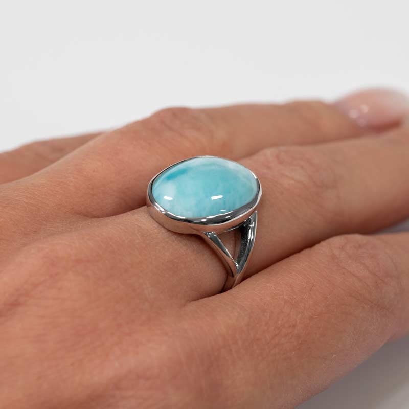 larimar ring on ladies hand