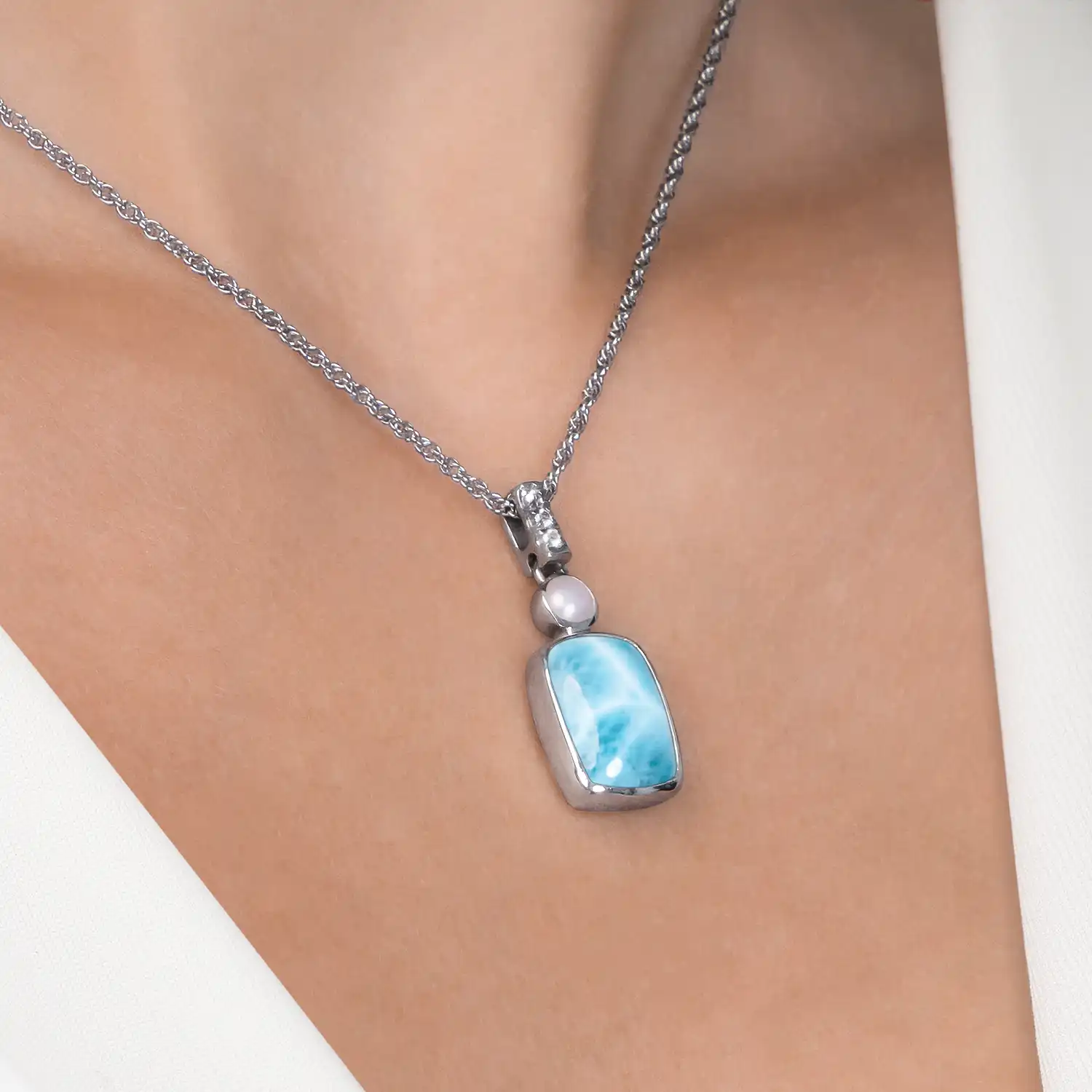 Mirage Pearl Necklace