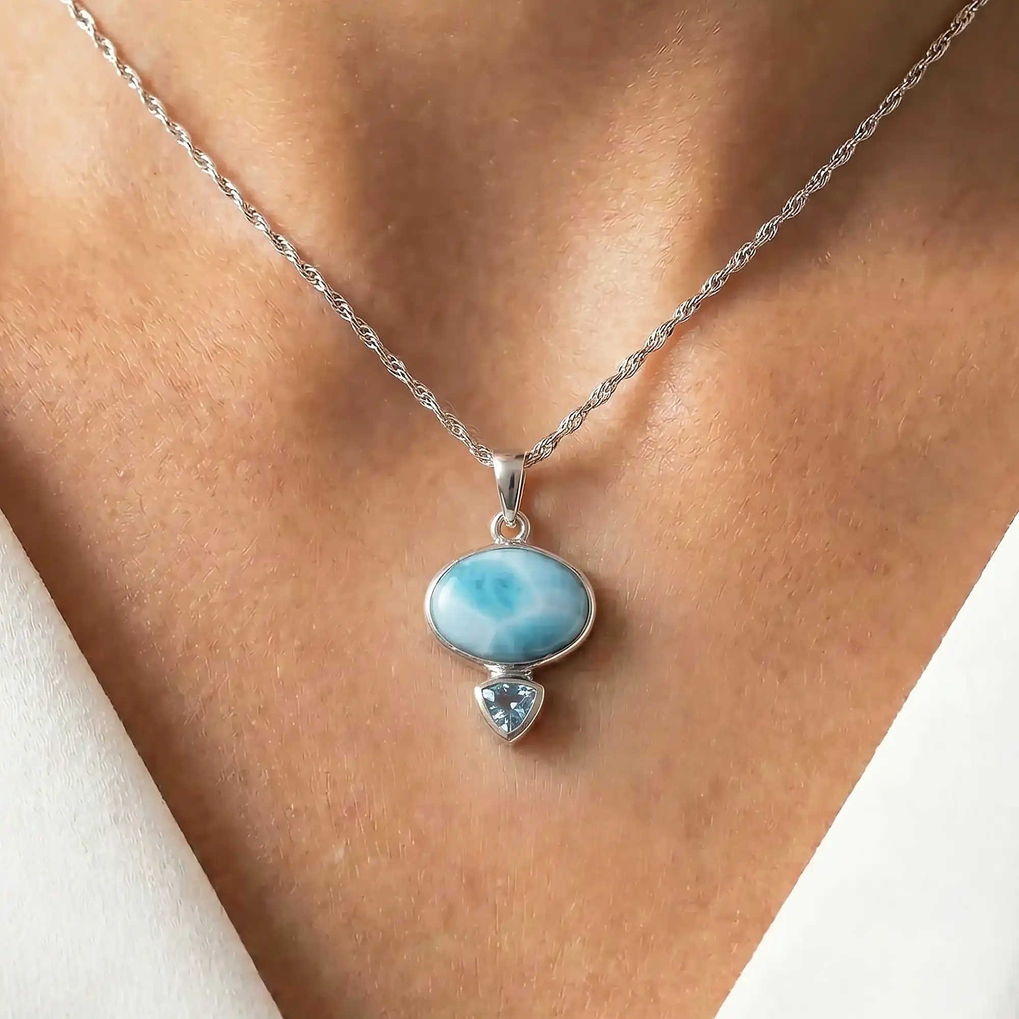  Silver Pendant Necklace 