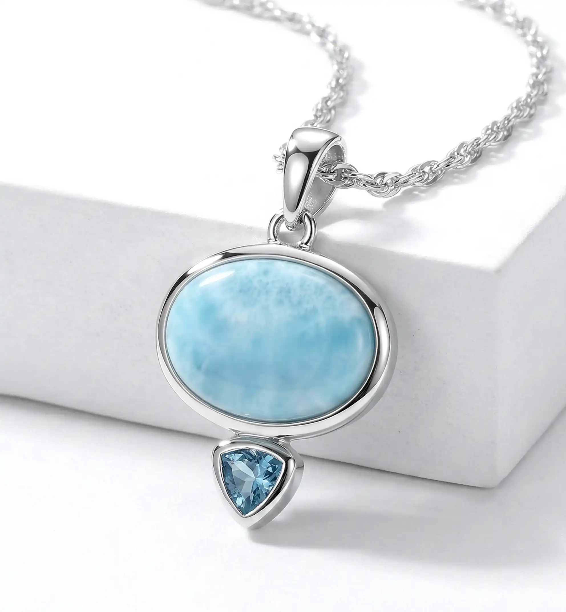  Silver Pendant Necklace 