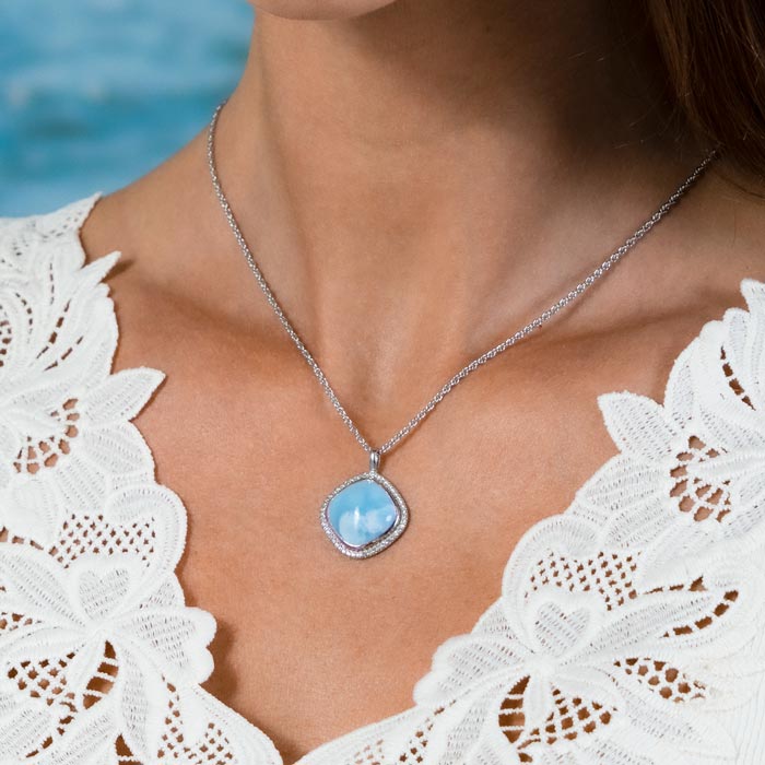 Halo Necklace in Sterling silver with larimar