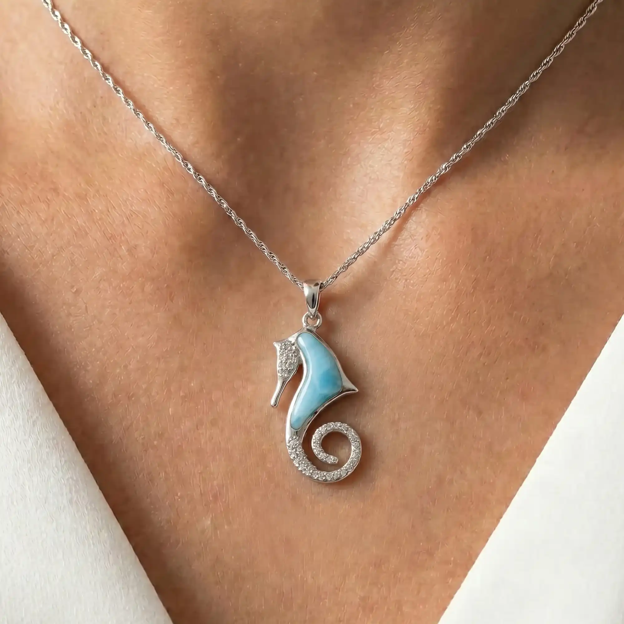 Seahorse Pendant 