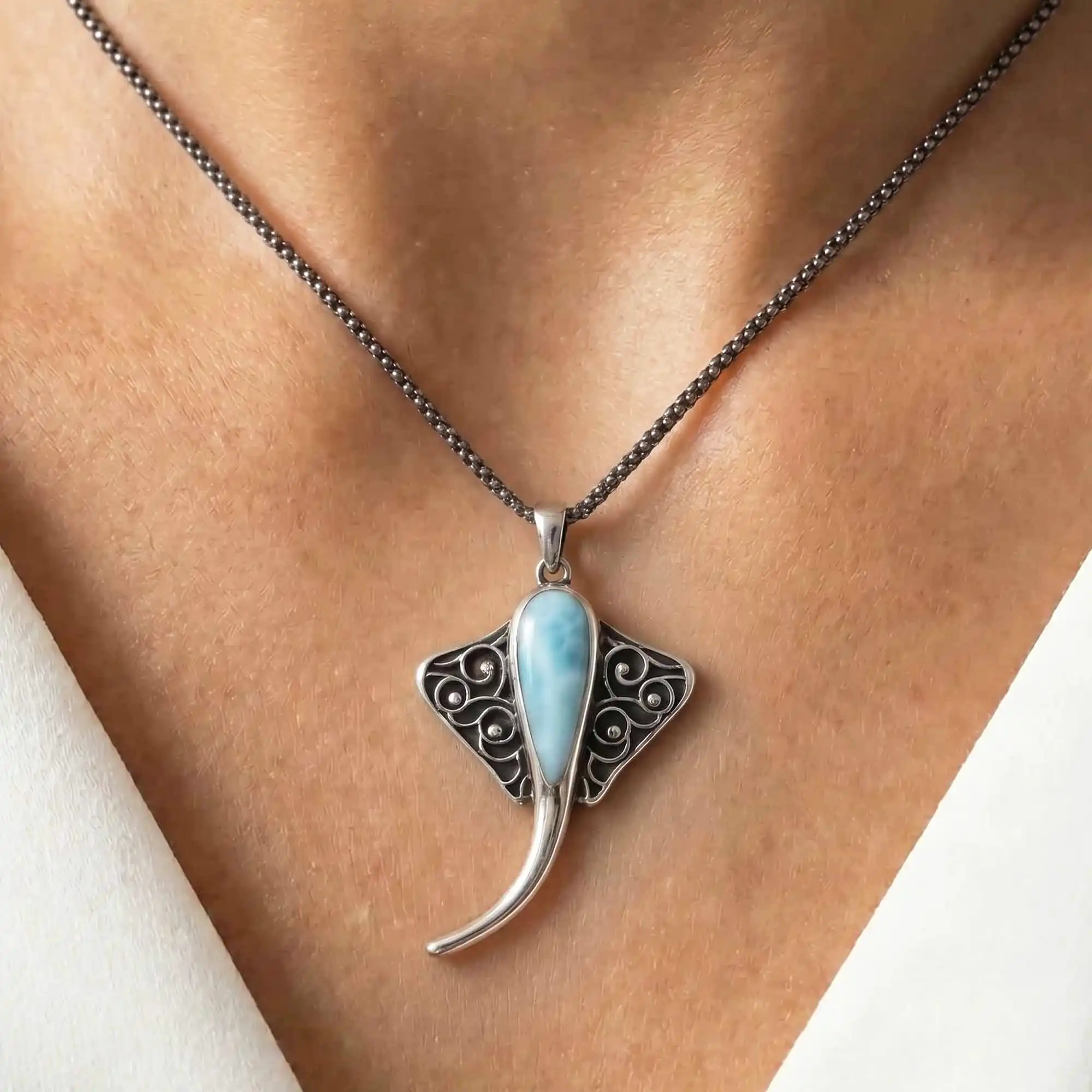 STINGRAY NECKLACE