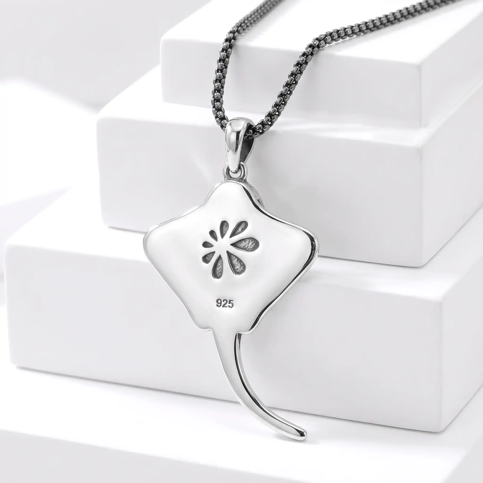 Stingray Necklace 
