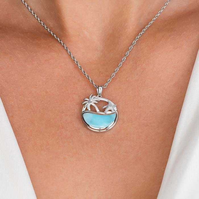 Beachy Necklace with larimar by Marahlago