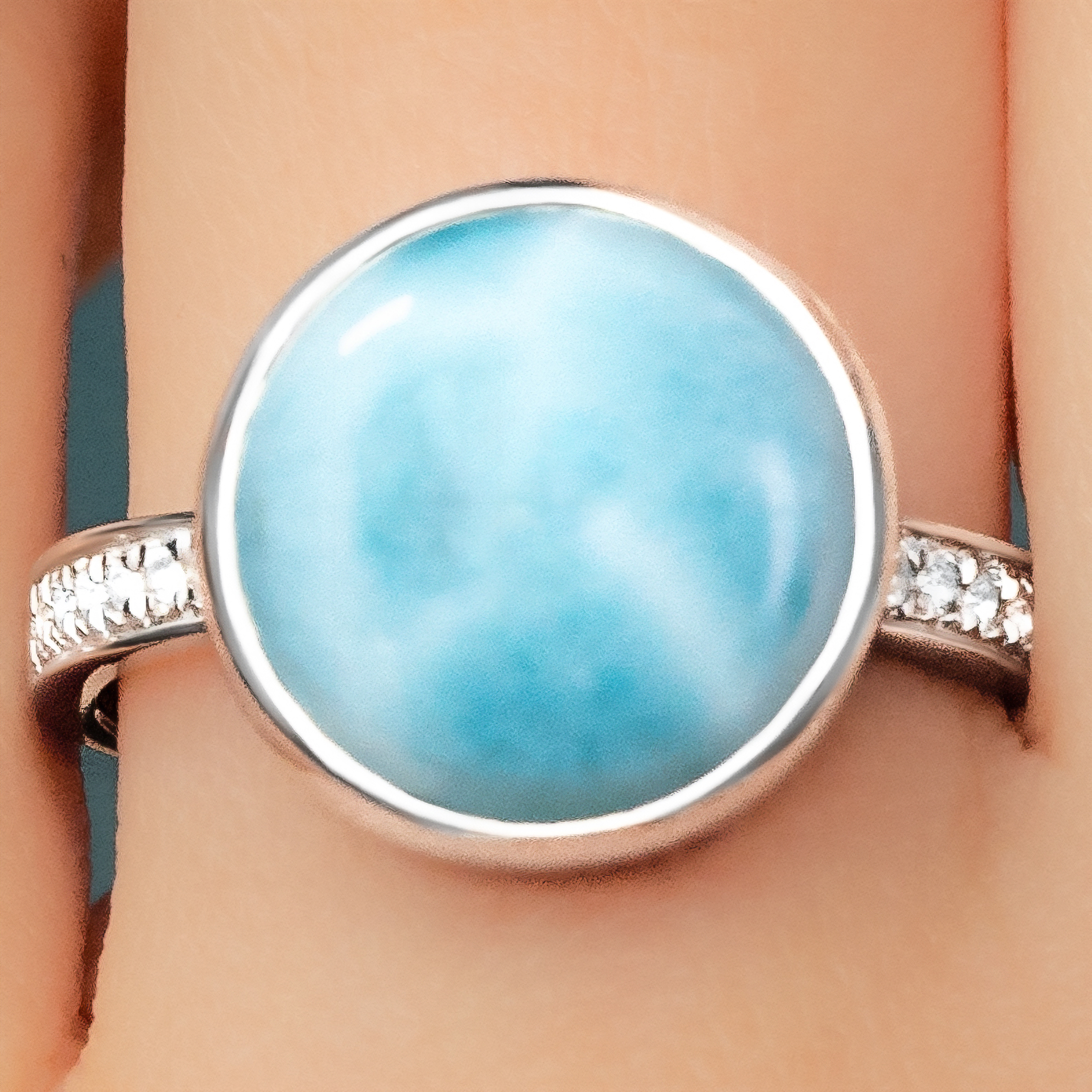 【人気投票 1~37位】ハイブランド人気ランキング！ Round Ring with White Sapphire in silver with larimar by カットソー(長袖+七分)